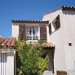 Les Troenes By Interhome בית נופש *