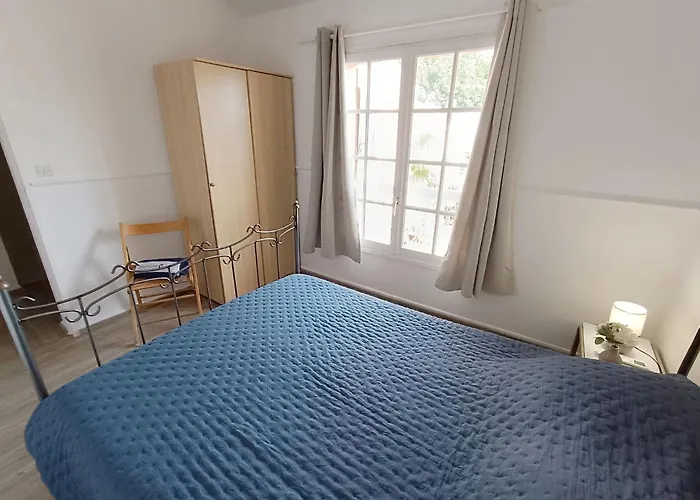 Feriehus Les Troenes By Interhome